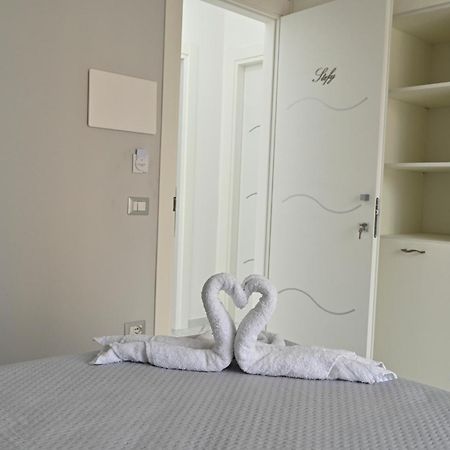 Bebsantaniellohouse1 Bed & Breakfast Napoli Exterior foto