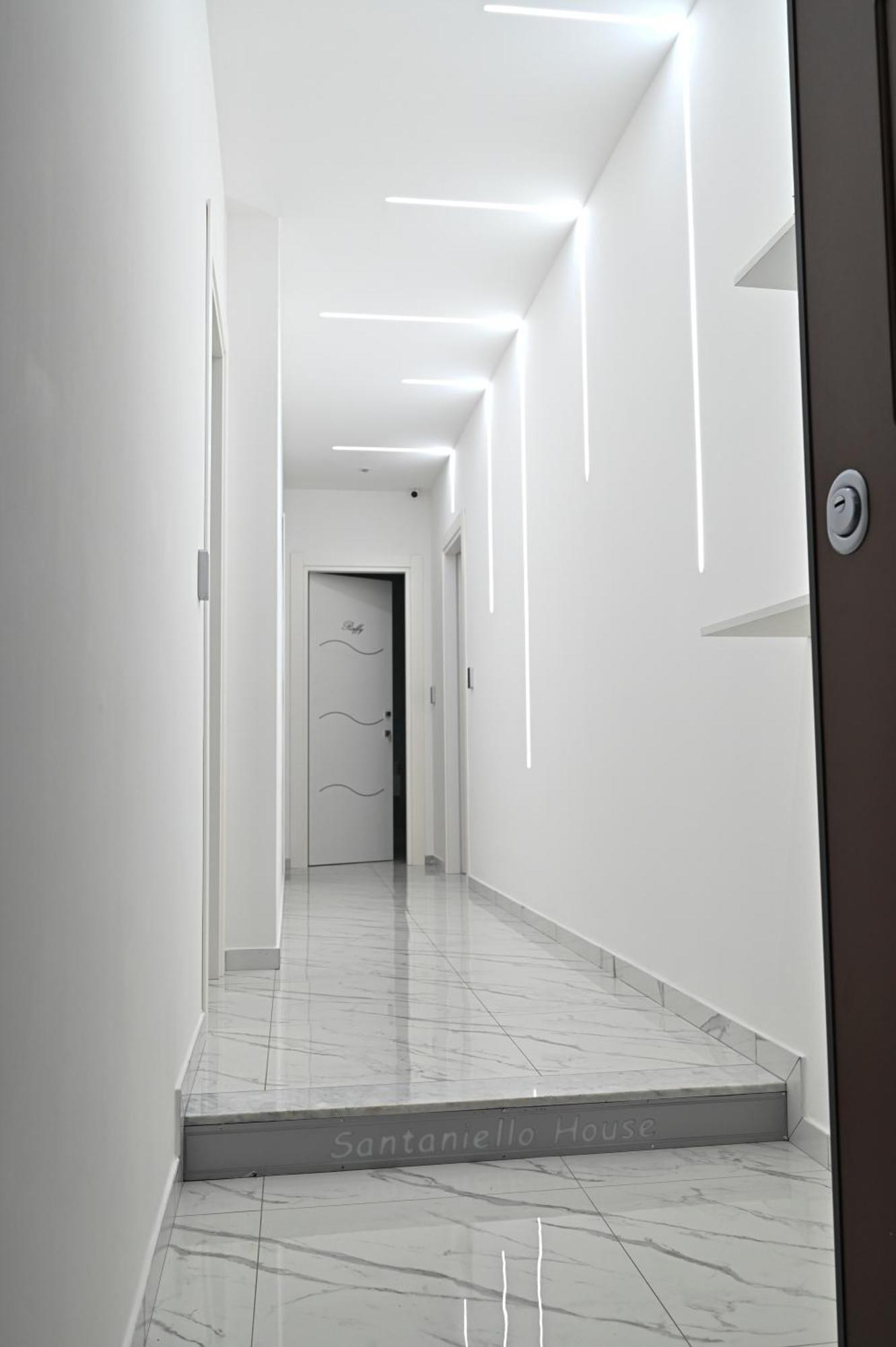 Bebsantaniellohouse1 Bed & Breakfast Napoli Exterior foto