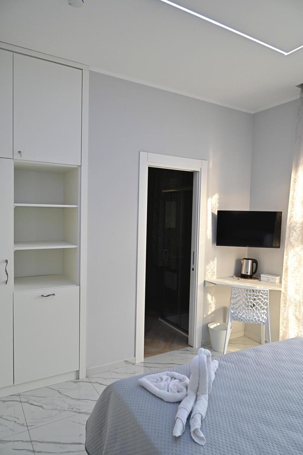 Bebsantaniellohouse1 Bed & Breakfast Napoli Exterior foto