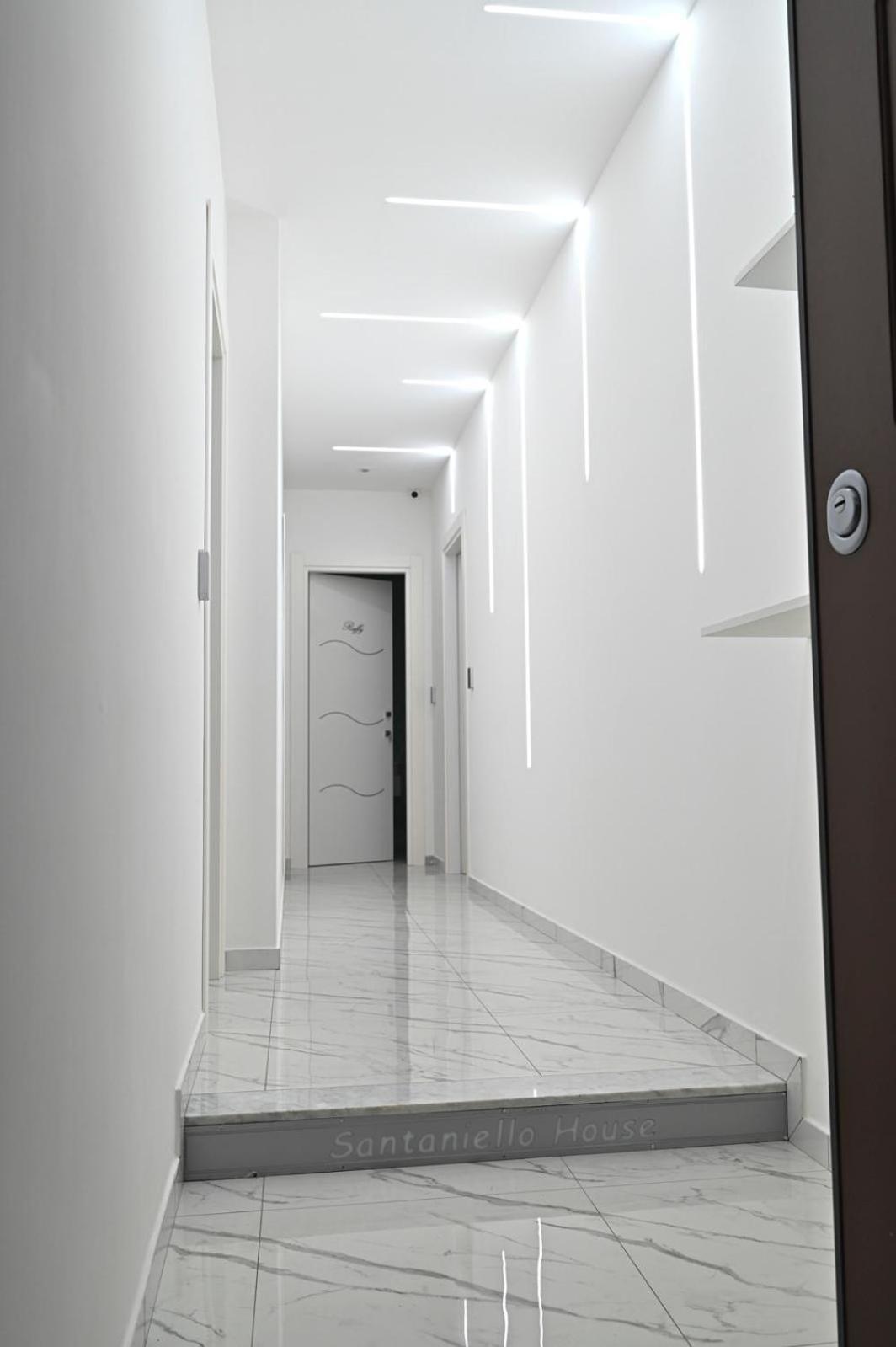 Bebsantaniellohouse1 Bed & Breakfast Napoli Exterior foto