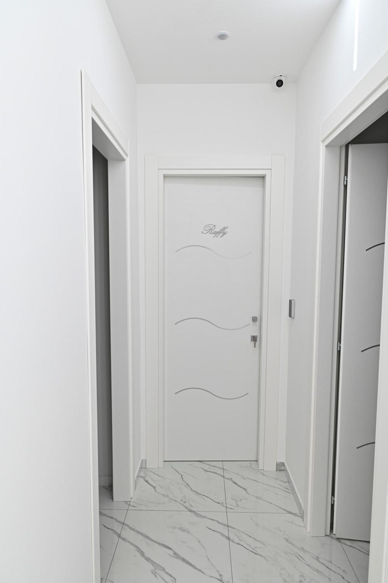 Bebsantaniellohouse1 Bed & Breakfast Napoli Exterior foto